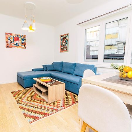 Modern Apartment In The City Center- Best Location Sarajevo Bagian luar foto