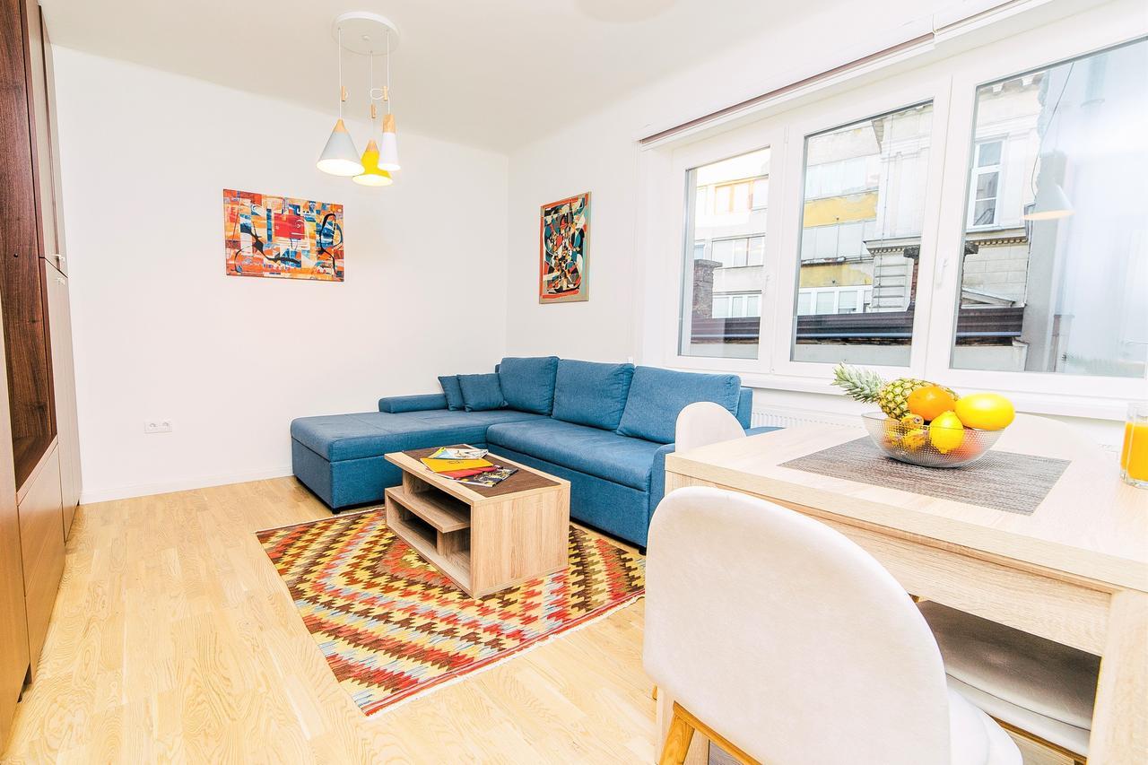 Modern Apartment In The City Center- Best Location Sarajevo Bagian luar foto