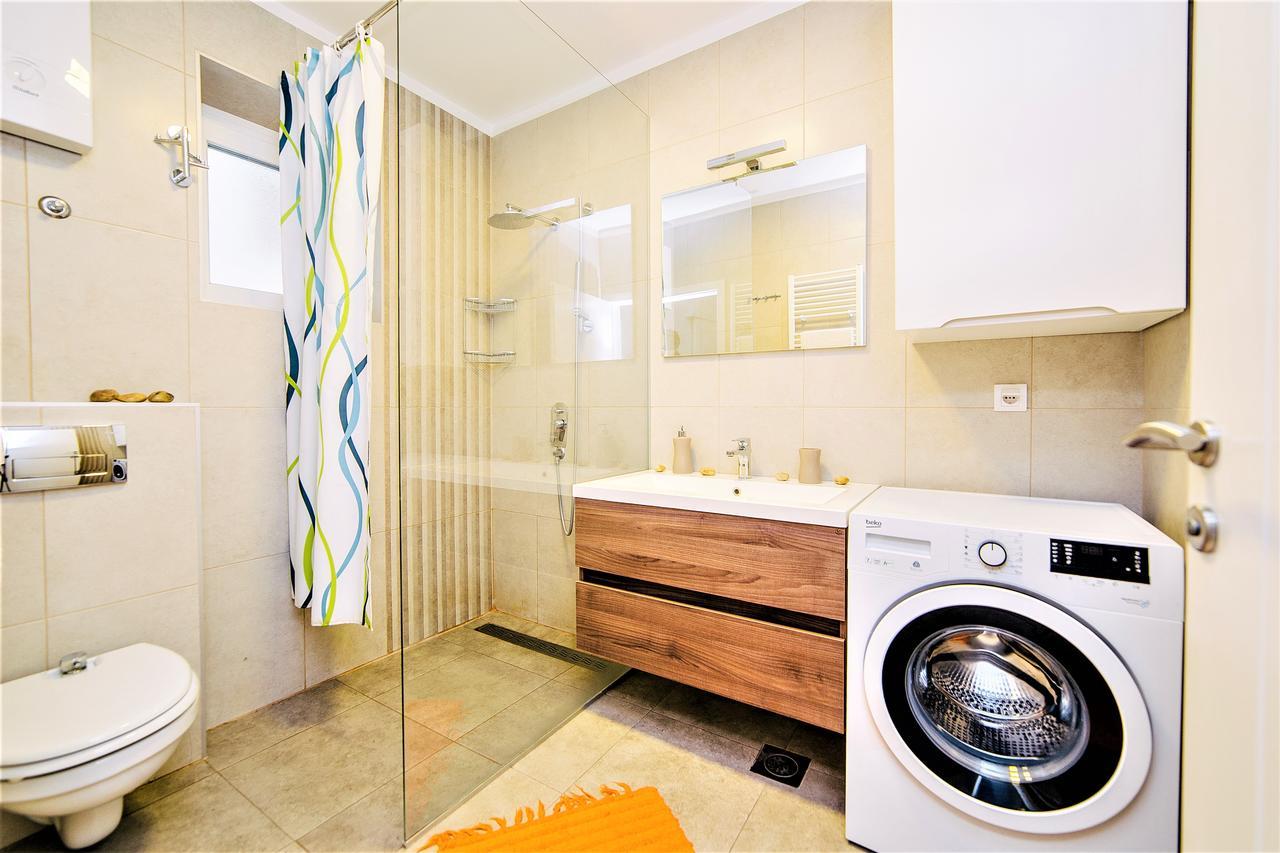 Modern Apartment In The City Center- Best Location Sarajevo Bagian luar foto
